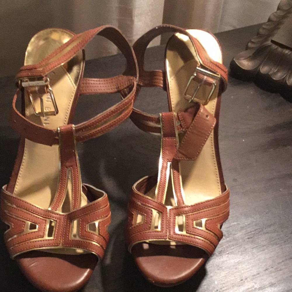 Heeled sandals